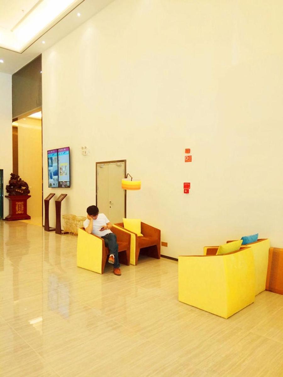 IU Hotel Guiyang Jinyang Century City Shopping Center Chayuan Village Metro Vanke - Housity