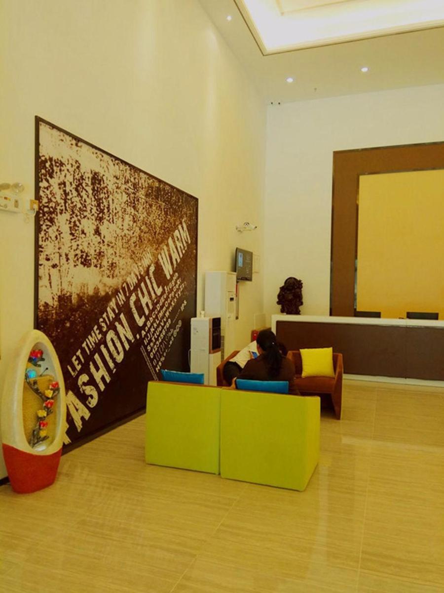 IU Hotel Guiyang Jinyang Century City Shopping Center Chayuan Village Metro Vanke - Housity