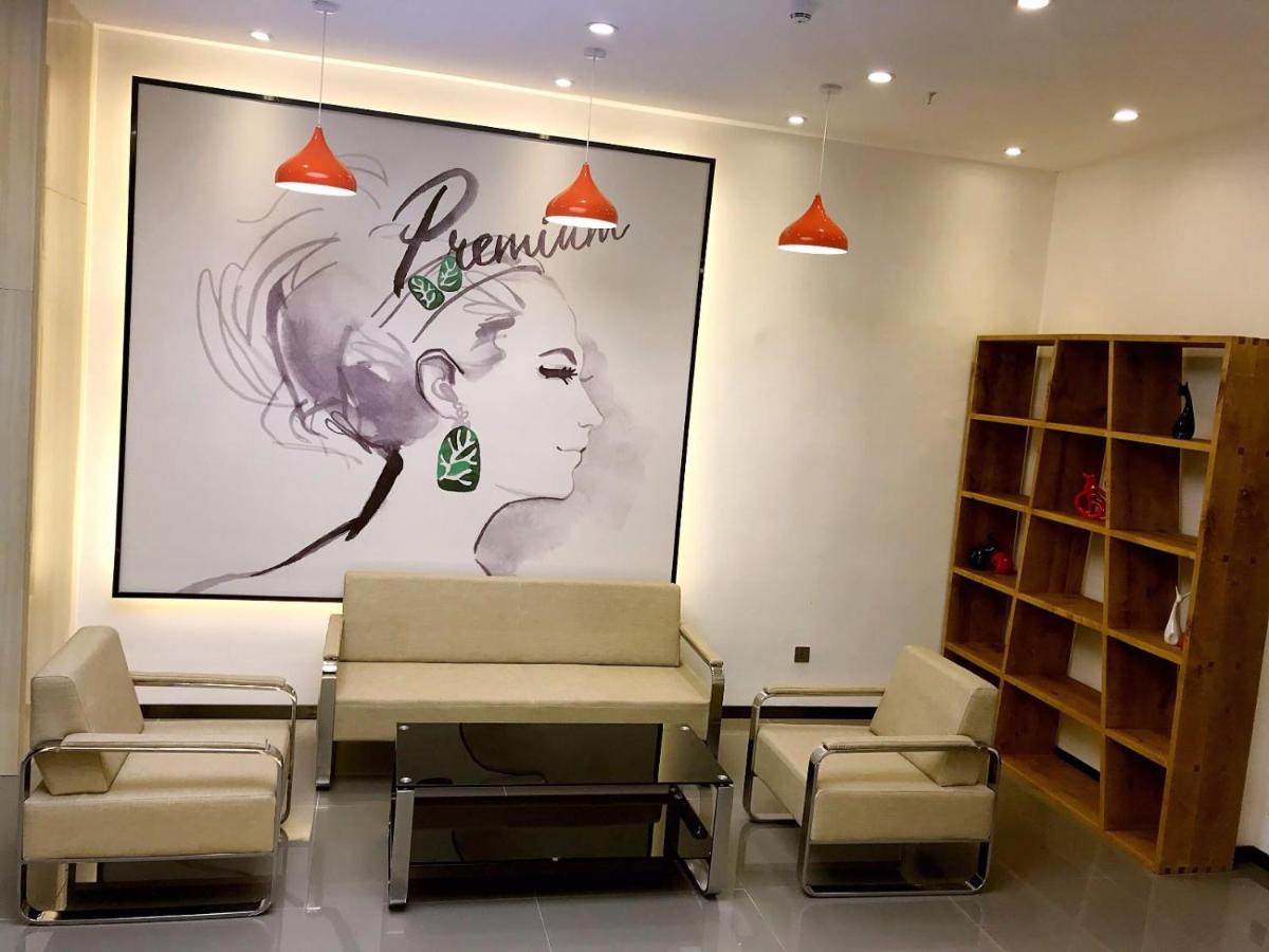 7Days Premium Guiyang North Station - Housity