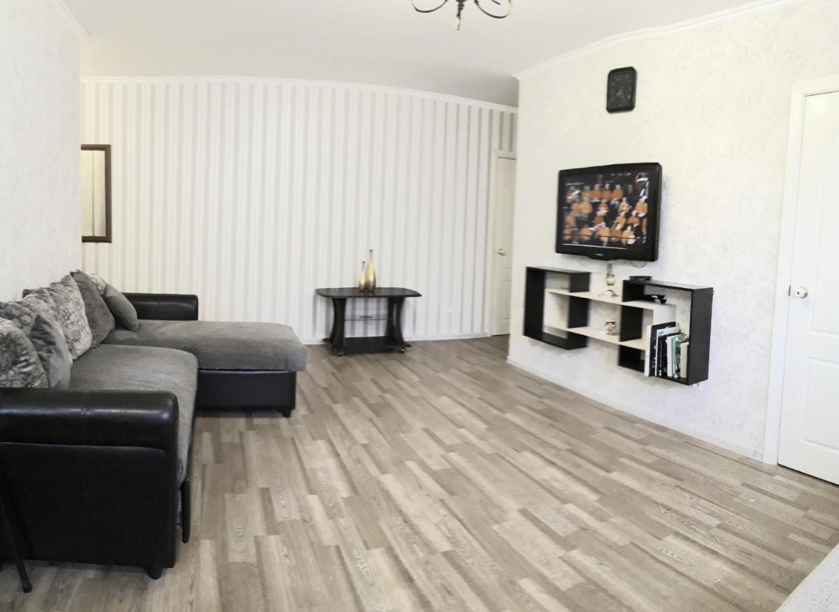 Apartments on Parhomenko st. - Housity