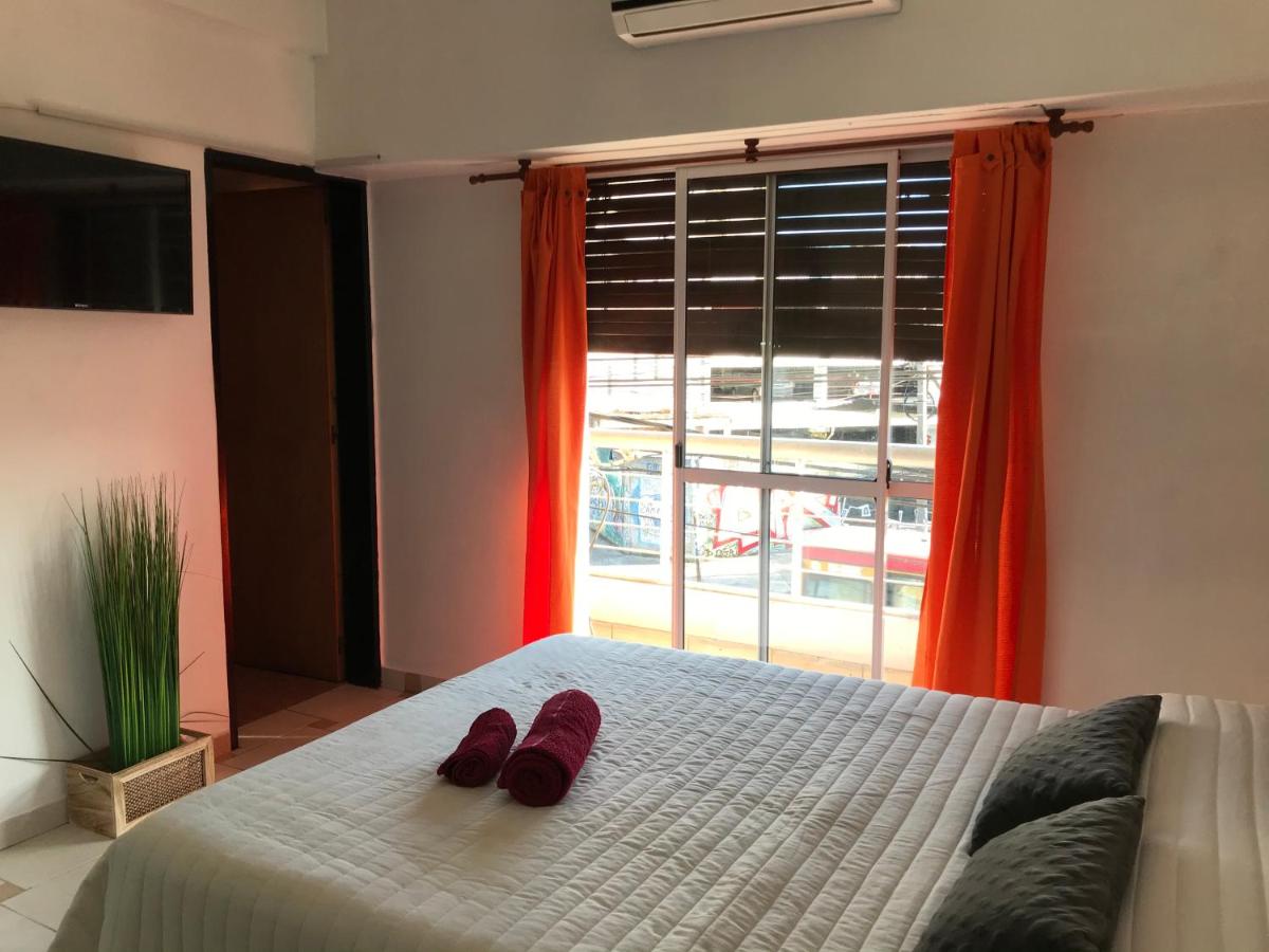 Cares Apartament, Morón, Buenos Aires - Housity