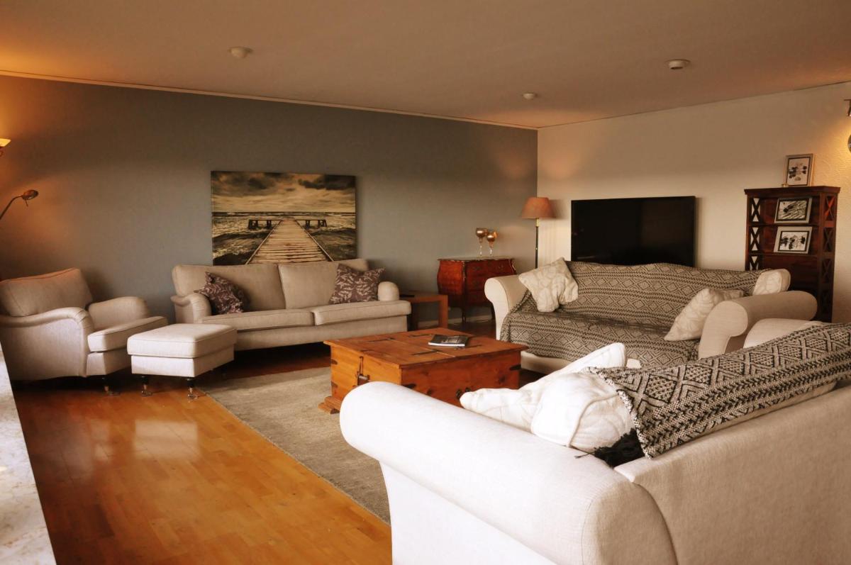 Charming house with panoramic sea view over Bråviken! - Housity