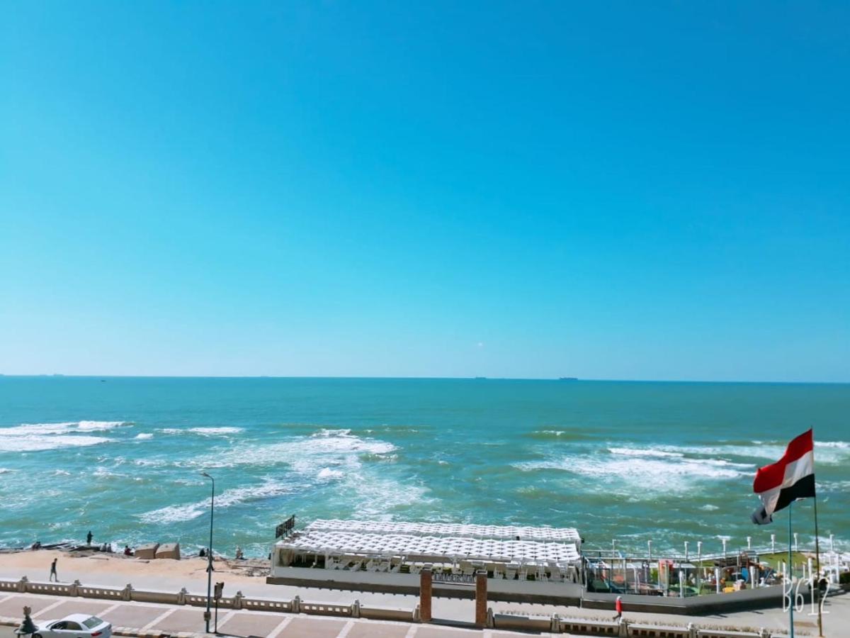 Royal crown alexandria - Housity