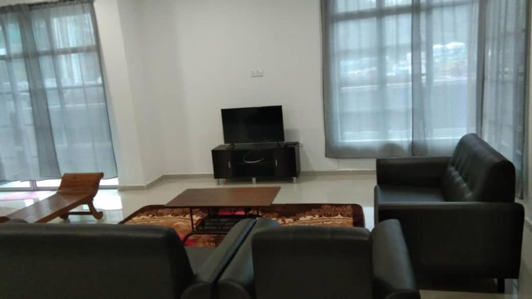 Suitetrails - Kerteh Homestay