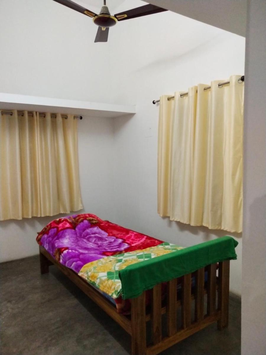 Mayurapriya Inn - Housity