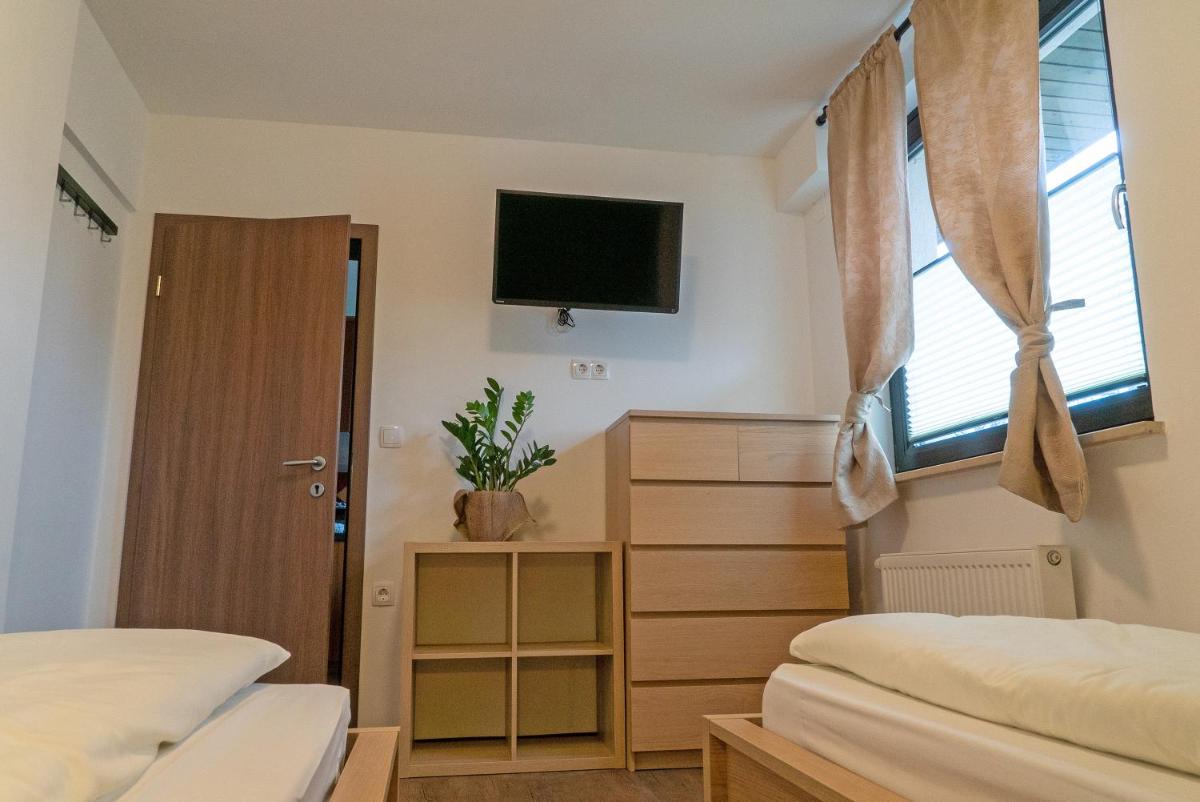 Apartments Helena Kranjska Gora - Housity