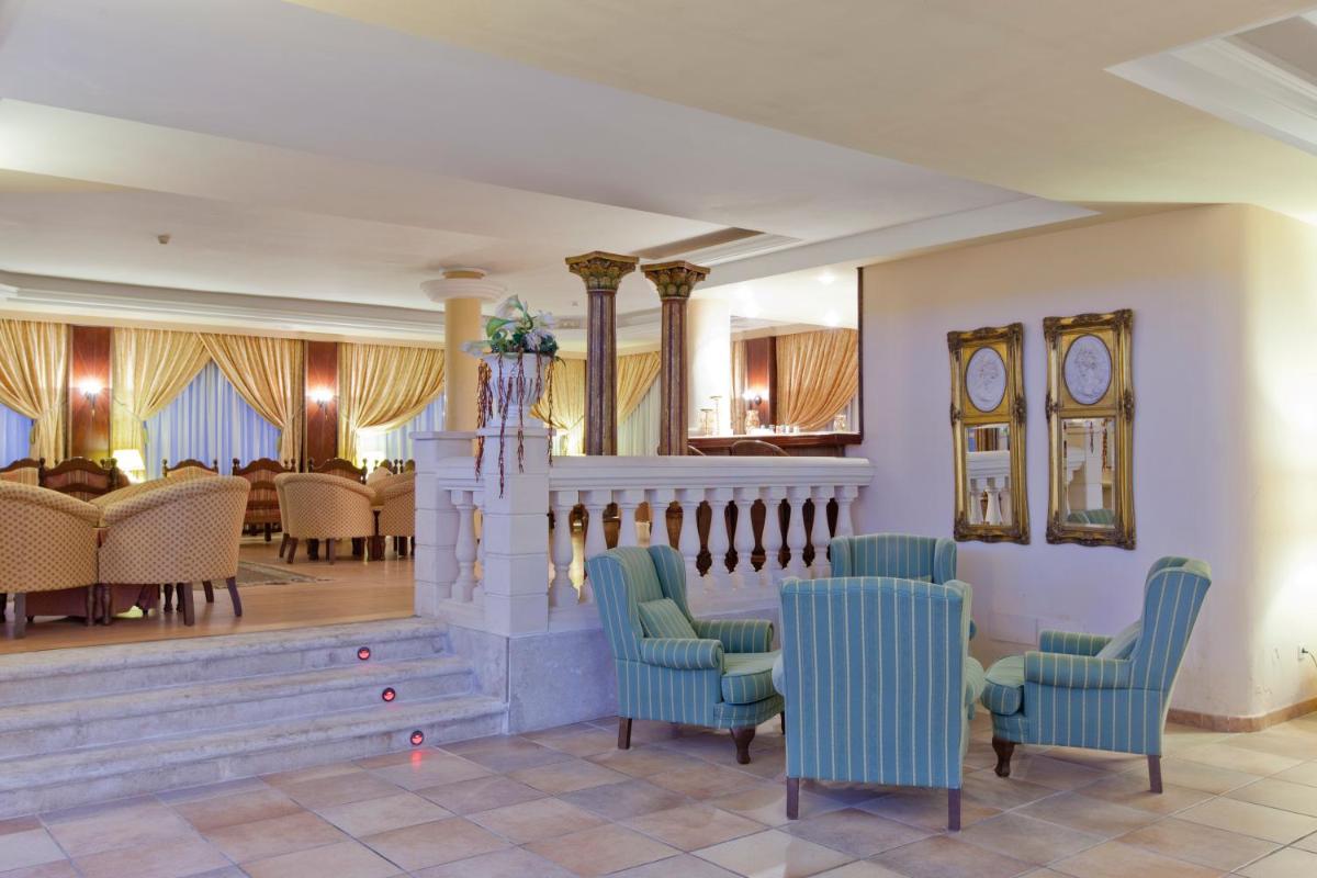Zona de estar de Lago Garden Apart-Suites & Spa Hotel