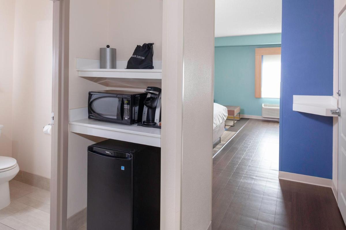 Holiday Inn Express Myrtle Beach-Broadway at the Beach, an IHG Hotel - Housity