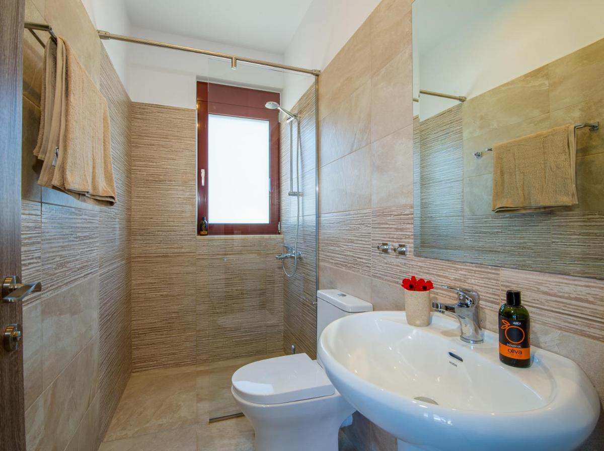 Suitetrails - Villa PhenΩmena Apartments