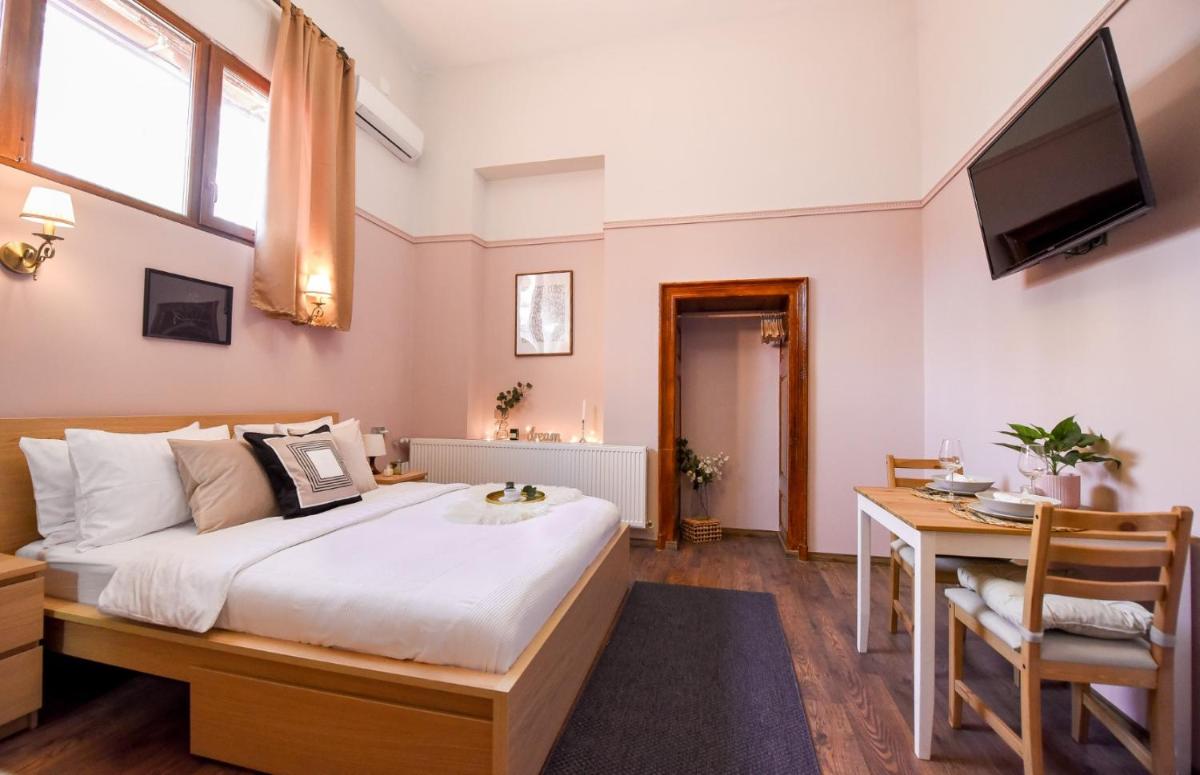LE PETIT & COSY - BEST LOCATION Old Town & Quiet - Housity