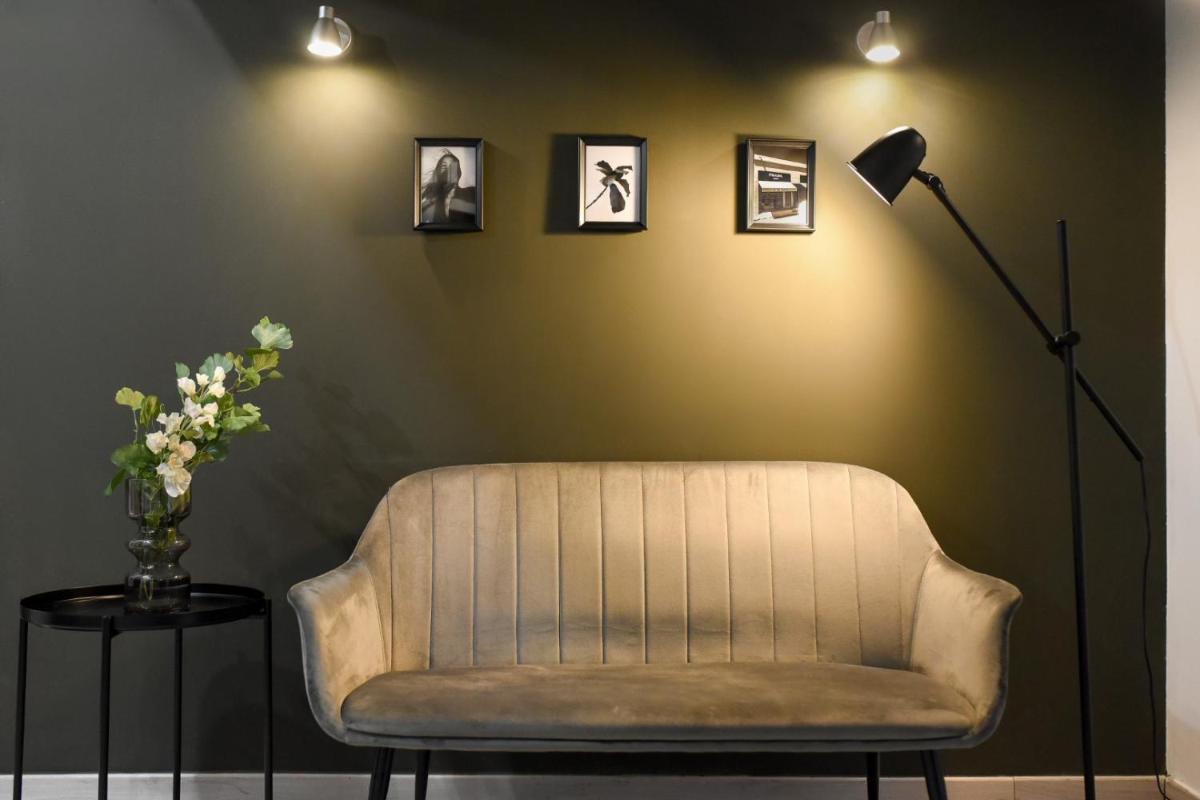 FAB & HOMEY STUDIO - Queen Elizabeth Street - Housity