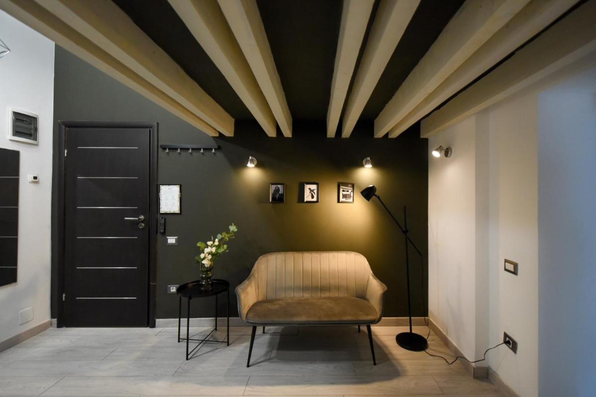 FAB & HOMEY STUDIO - Queen Elizabeth Street - Housity