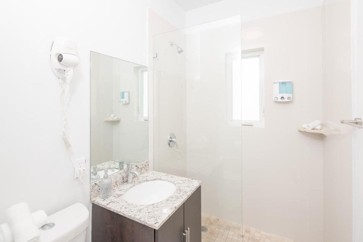 The Donovan at Miami Beach - Housity