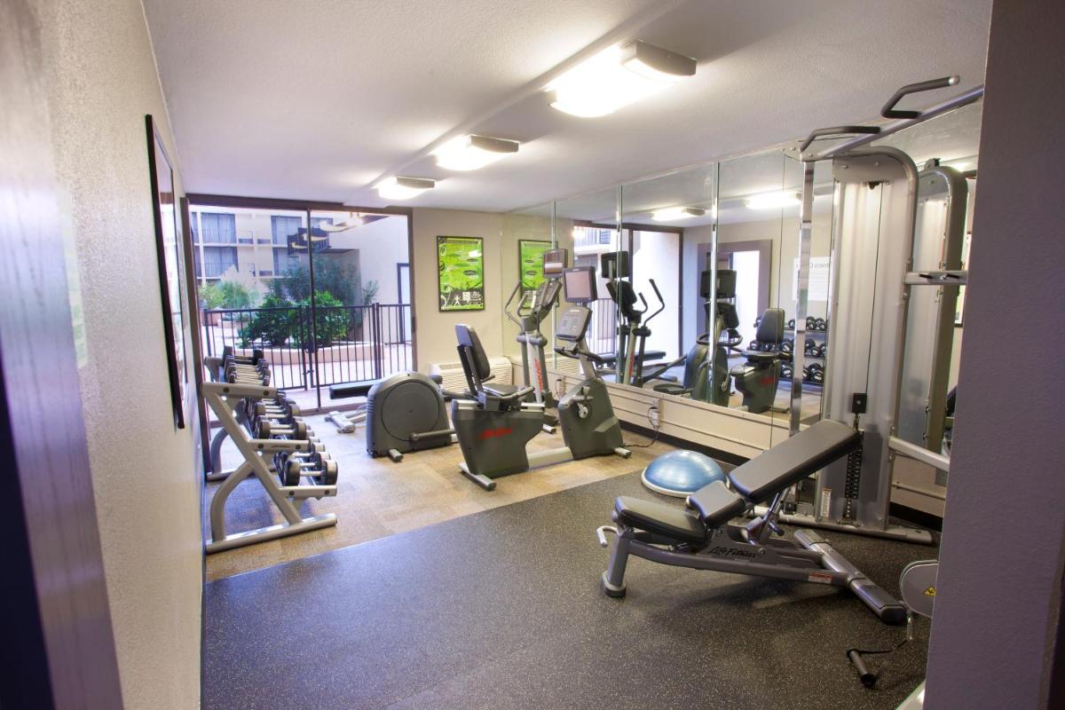 Holiday Inn Tyler - Conference Center, an IHG Hotel - Housity