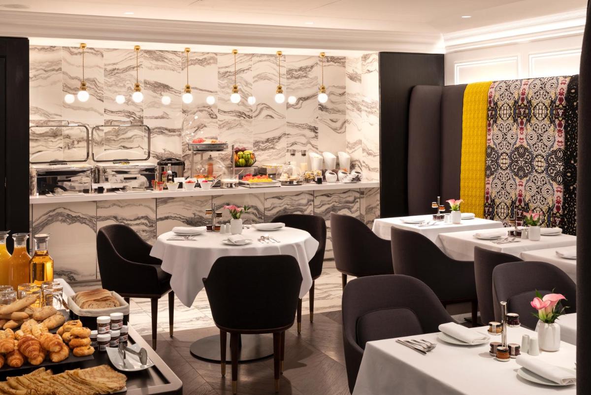 Nourriture dans l'hôtel ou à proximité