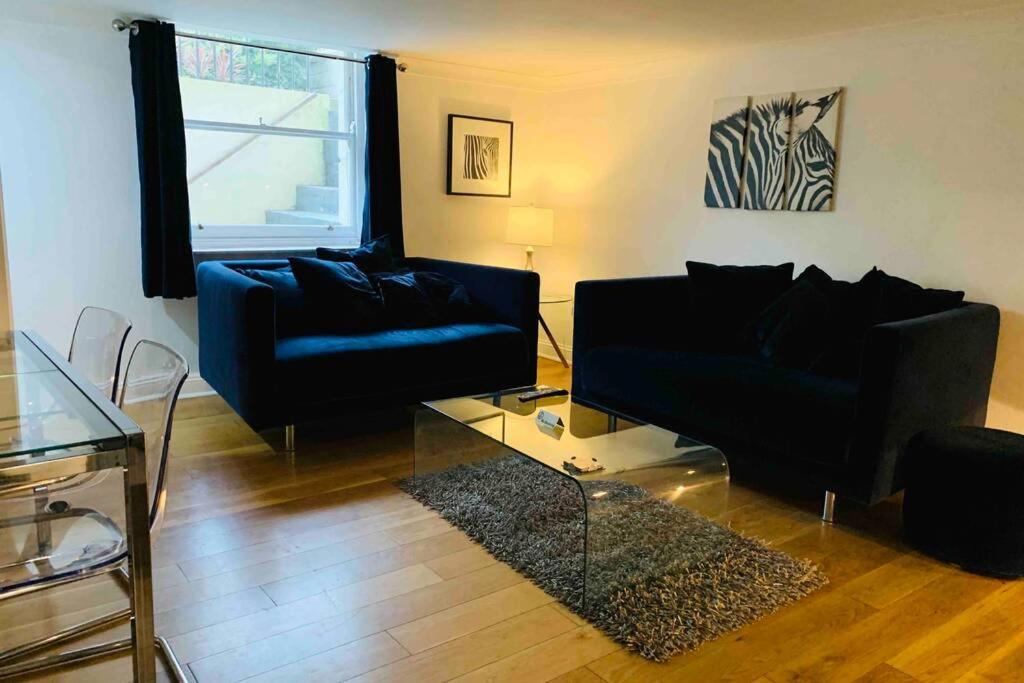 Brighton Rock - 21 - Housity