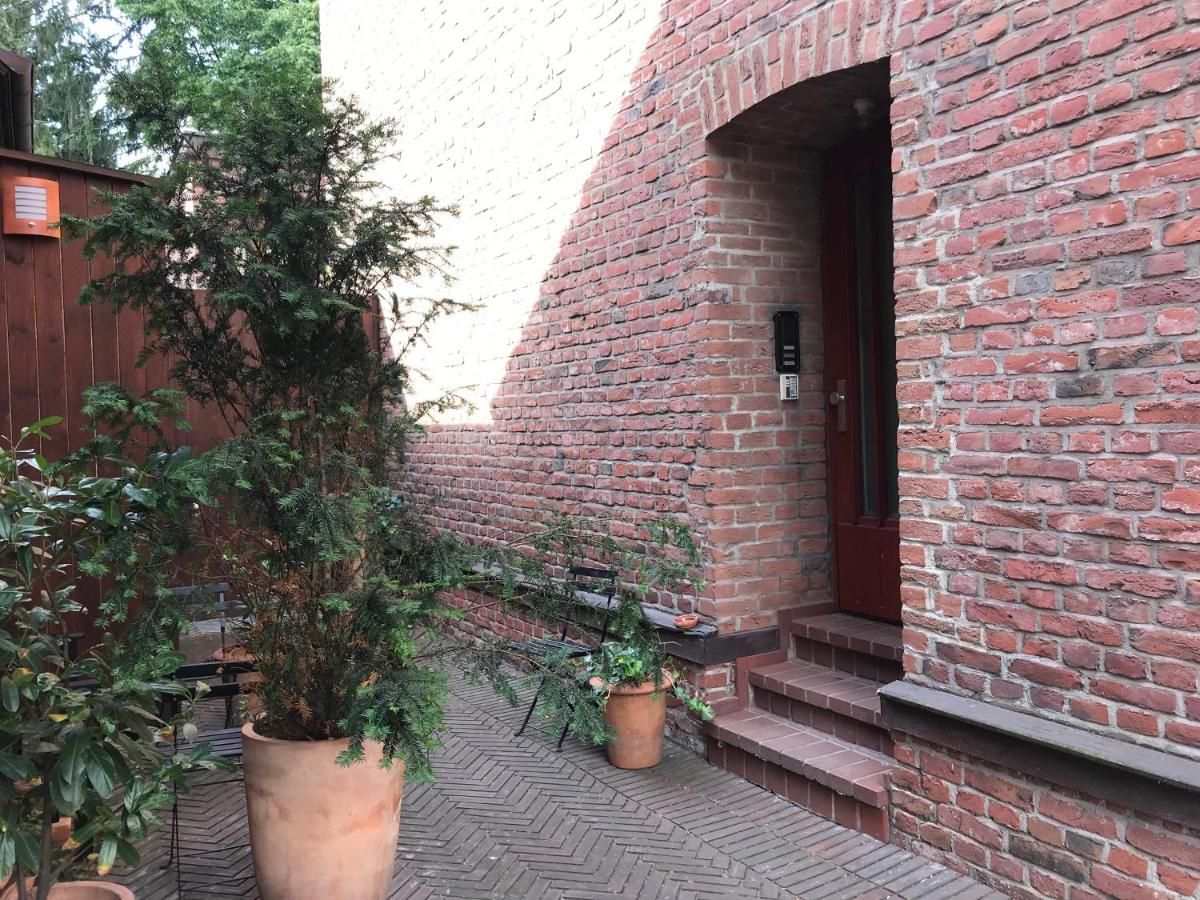 Moderne Studio Apartments und 4 Zimmer Wohnungen in Oberhausen, ideal für Geschäftsreisende und Monteure - Housity