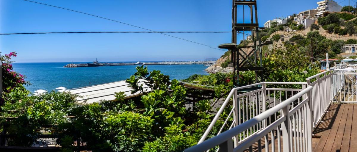 Seaside Rooms - Acrogiali - Housity