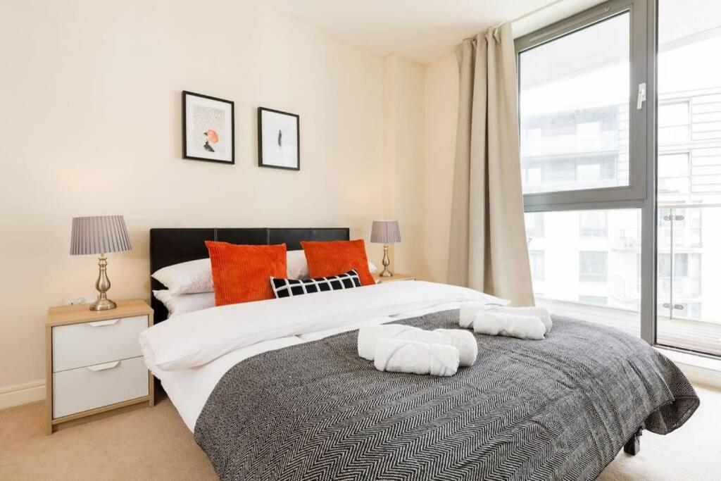 City Centre  By Mailbox Bullring Grand Central with Secure Parking Balcony - Housity