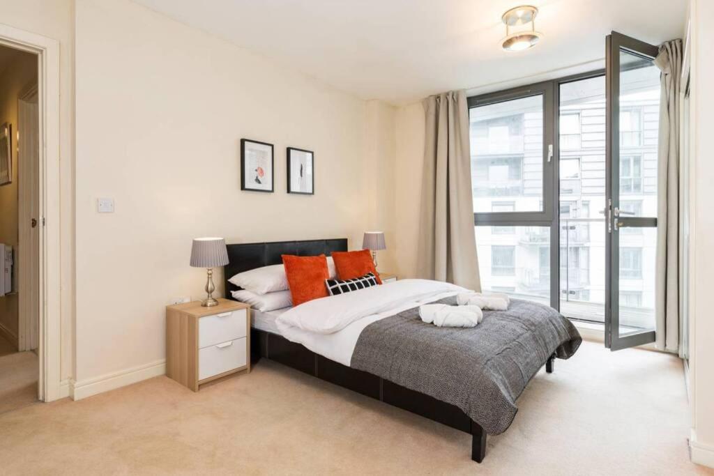 City Centre  By Mailbox Bullring Grand Central with Secure Parking Balcony - Housity