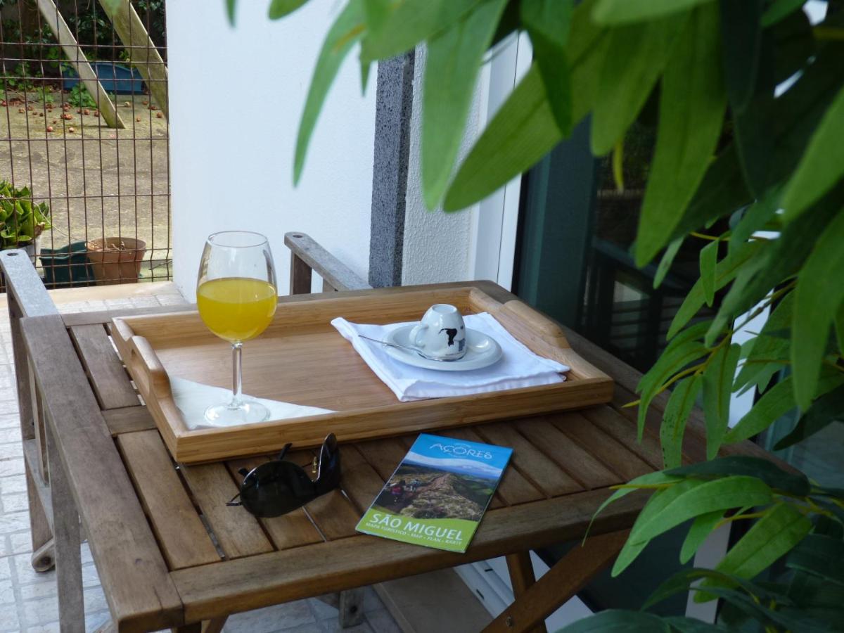 AZORES HOLIDAYS HOUSE -B&B - Suites - Self Check-in KEYBOARD - Housity