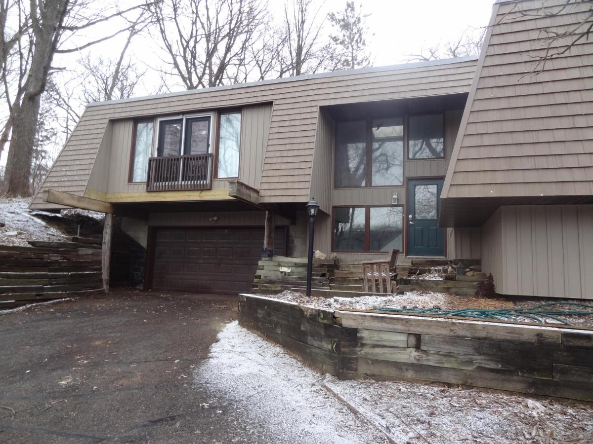 Covered By Faith Downtown Rentals- Trust House - Housity