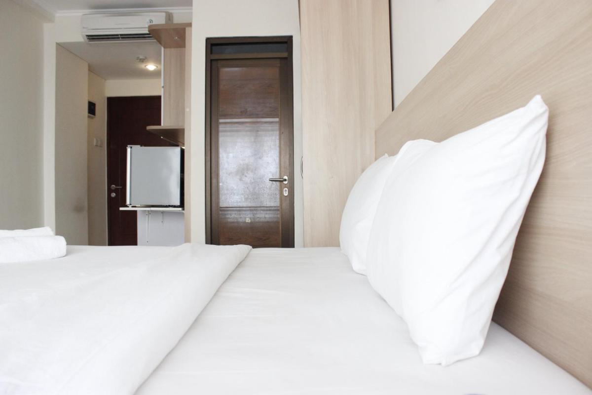 Bright Studio Room Gateway Pasteur Apartment By Travelio - Housity
