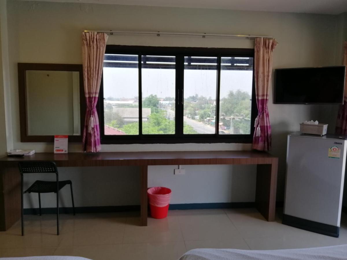 ศรีกรุงดีลักซ์โฮเตล - Housity