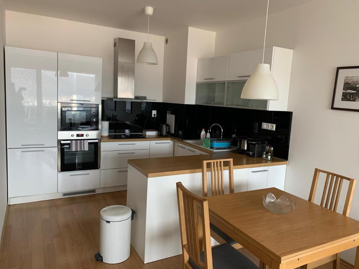 BL City View Luxury Apartment - Housity