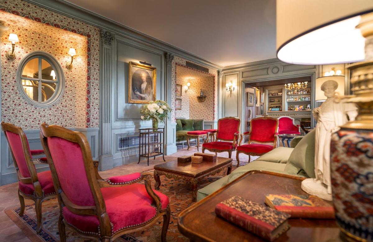 Coin salon dans l'établissement Airelles Gordes, La Bastide