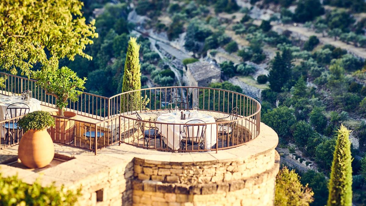 Balcon ou terrasse dans l'établissement Airelles Gordes, La Bastide