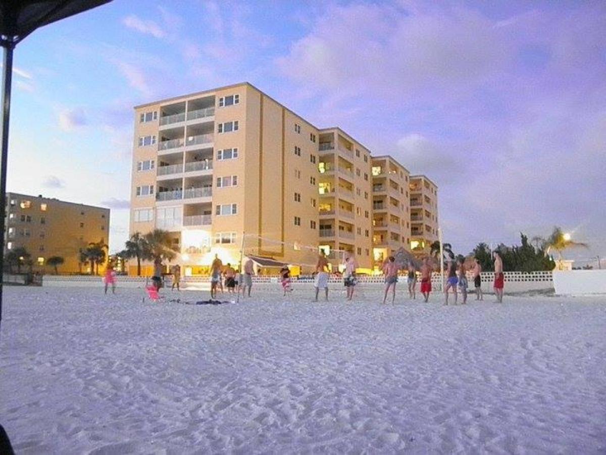 Unit 102 - Housity