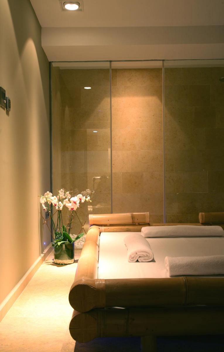 Cama o camas de una habitación en Eurostars Palacio Buenavista