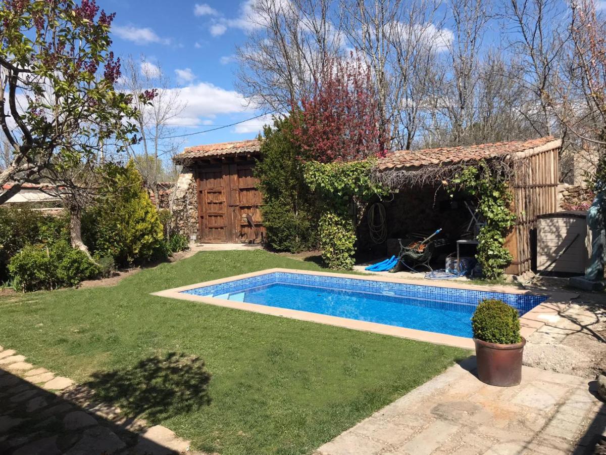 Charming Boutique Country House: La Casa Vieja (Sotosalbos) - Housity