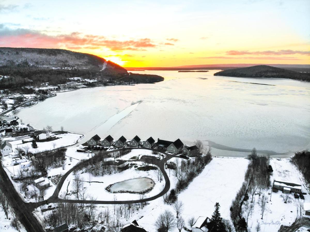 Suitetrails - Keltic Quay Cottages & Bayfront Lodge