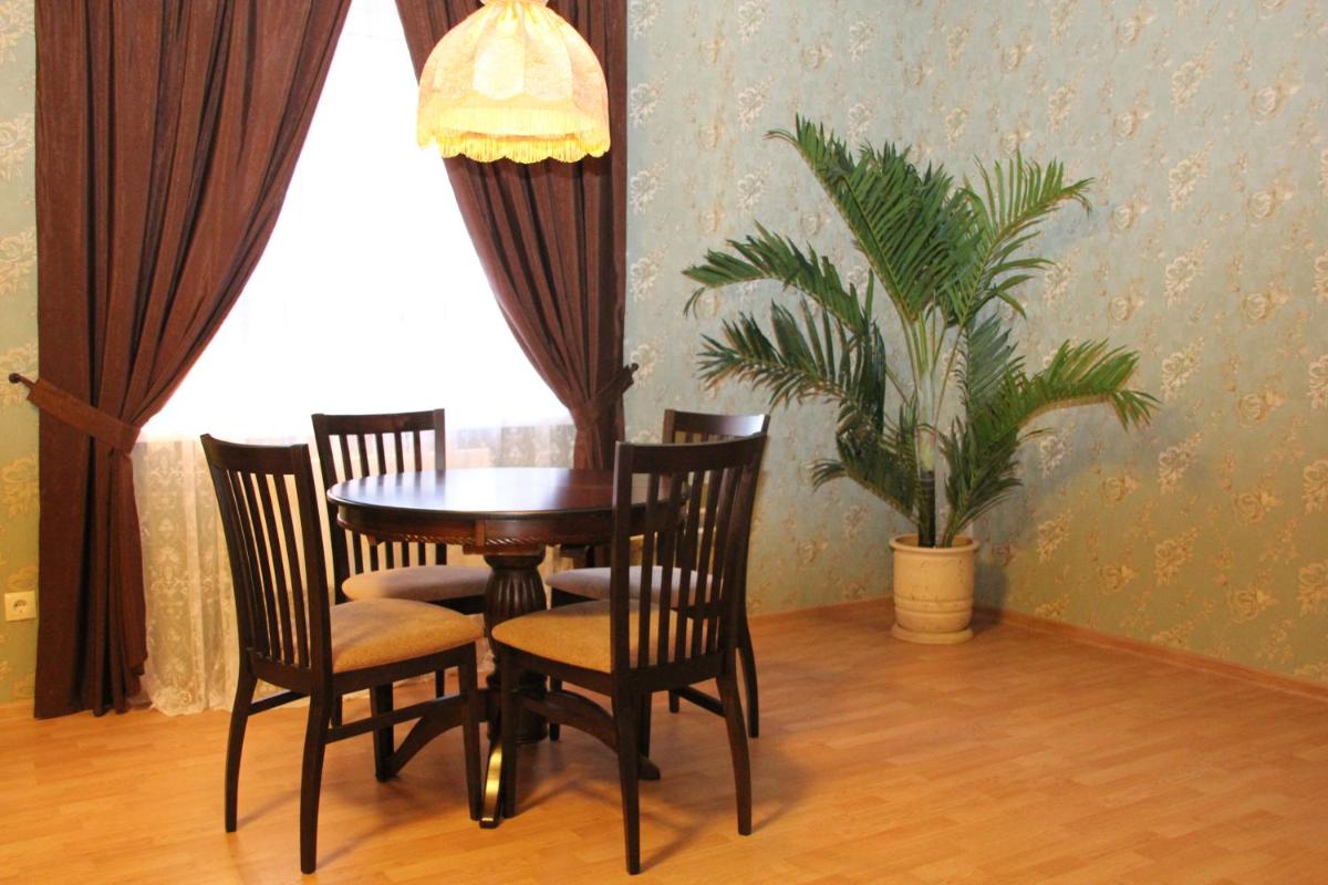 Abrikos Hotel - Housity