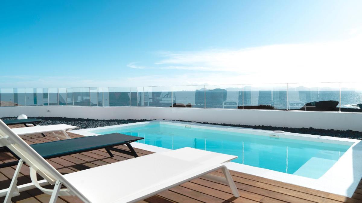 Piscina en o cerca de CalaLanzarote Suites Hotel - Adults Only 16years