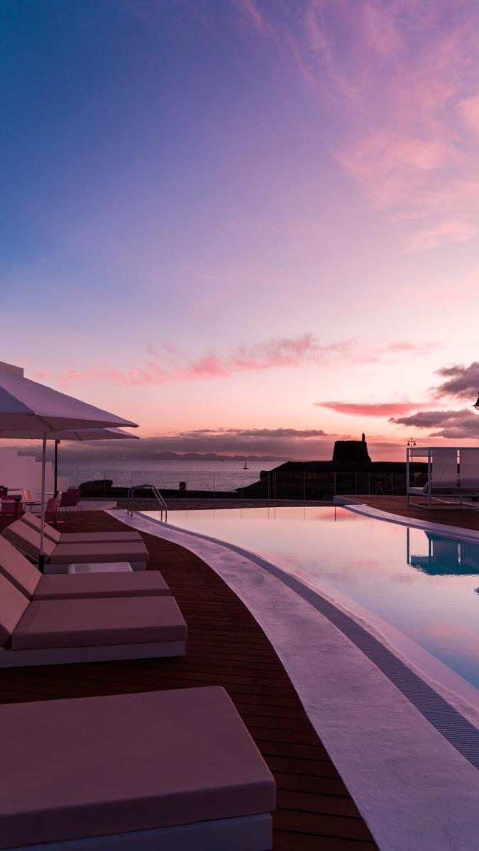 Piscina en o cerca de CalaLanzarote Suites Hotel - Adults Only 16years
