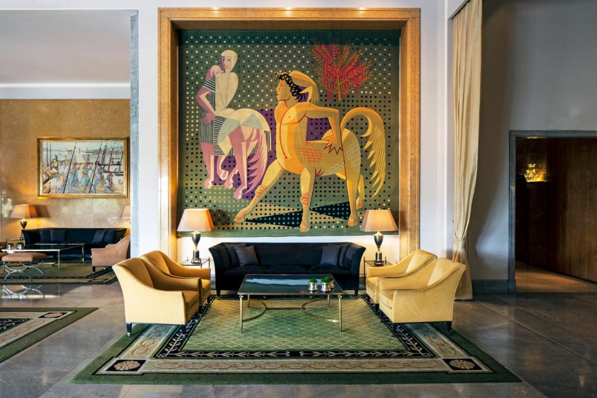 Uma área de estar em Four Seasons Hotel Ritz Lisbon