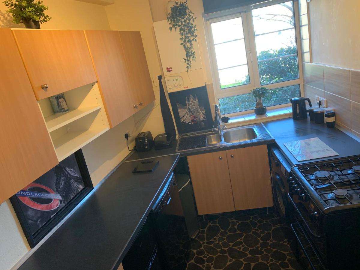 Beddington Park Lodge West - Housity