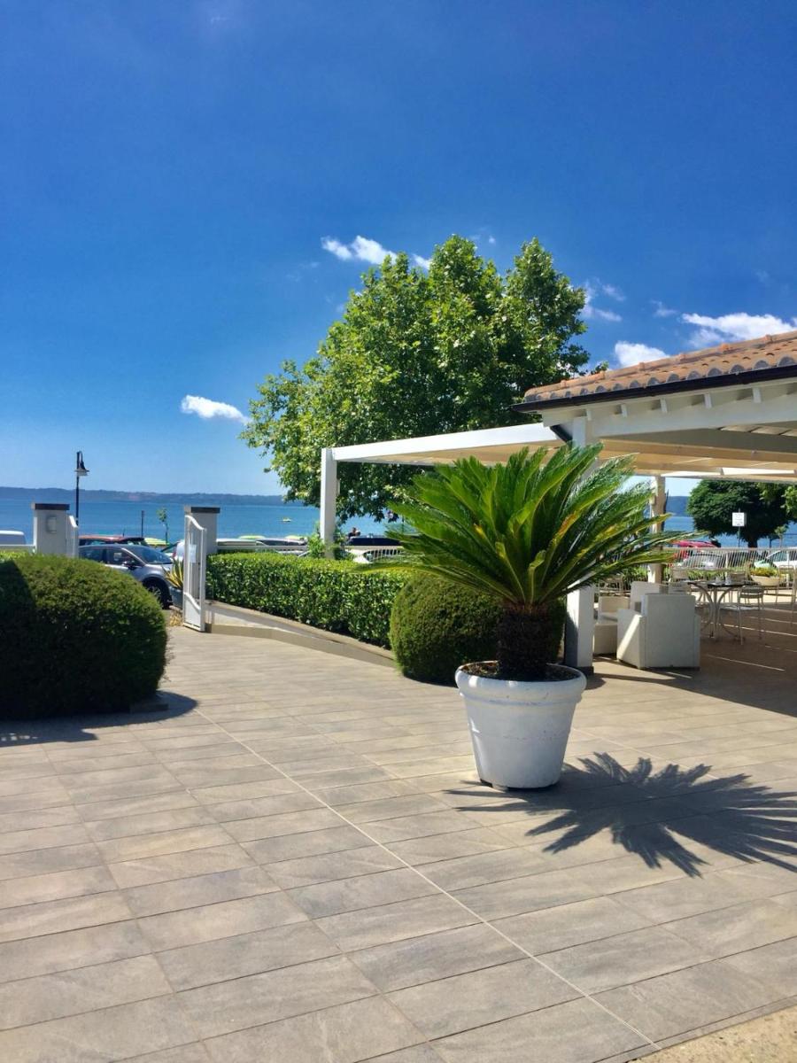 Skipper White Guest House - Housity