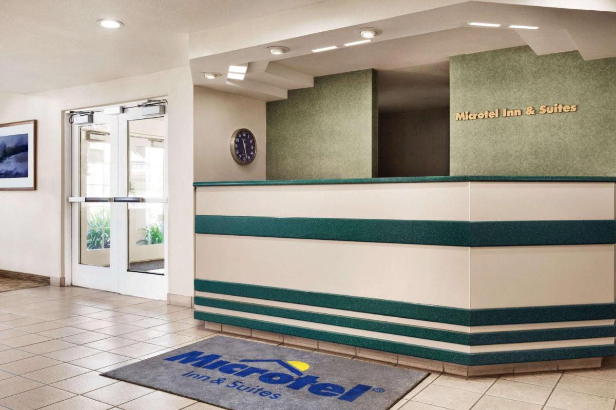 Microtel Inn & Suites Lodi - Housity