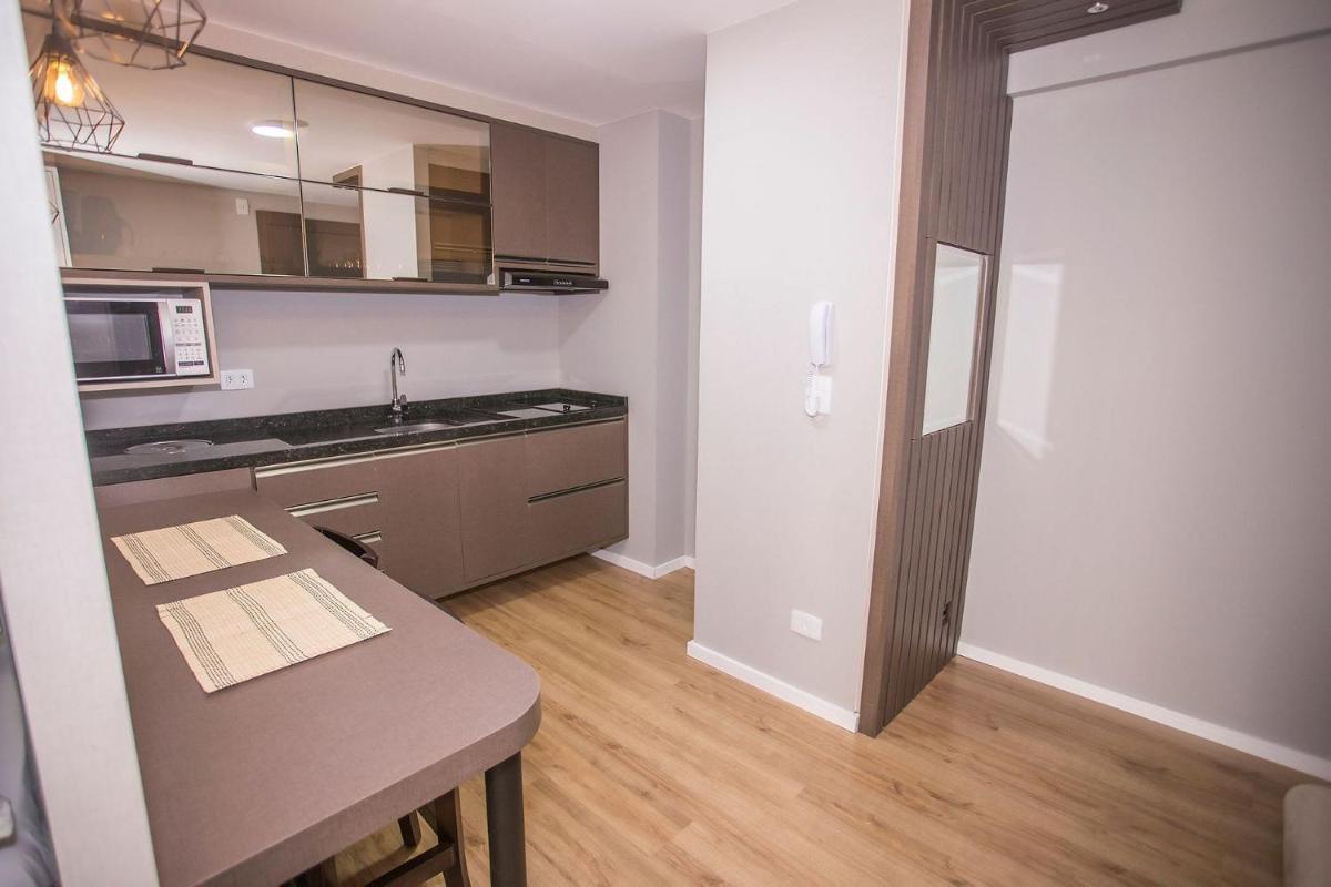 Studio Adaptado com Ar Condicionado - ALL1102 - Housity