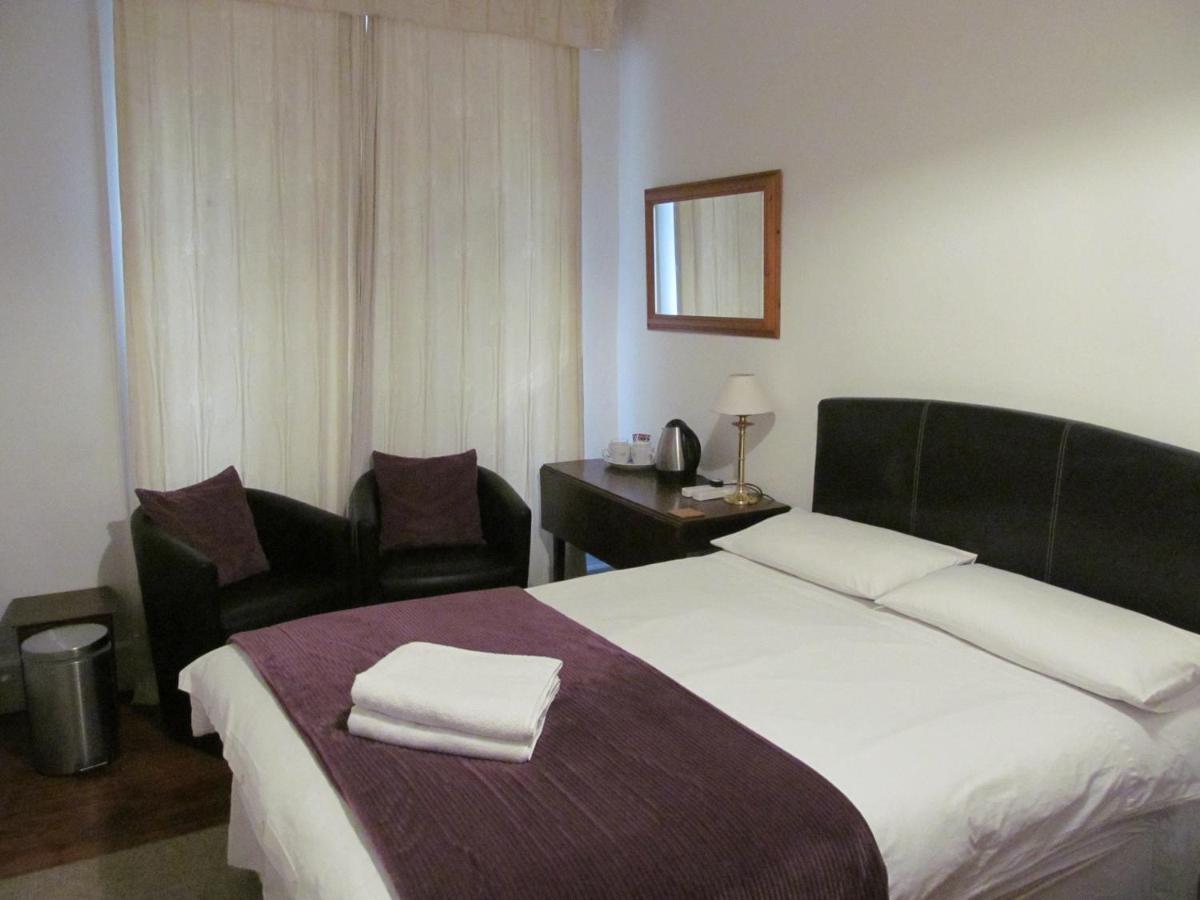 Lantern Guest House - Housity