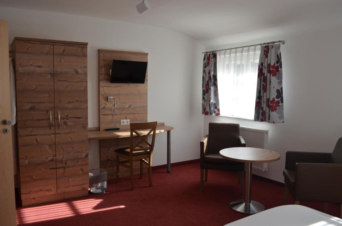 Hotel Zum Goldenen Mann - Housity