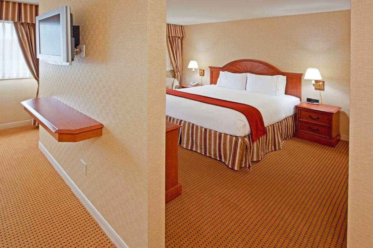 Rockville Centre Hotel - Housity