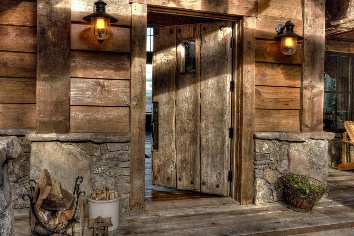 Gull Lakes Finest! Reclaimed Charm and Luxury - Housity