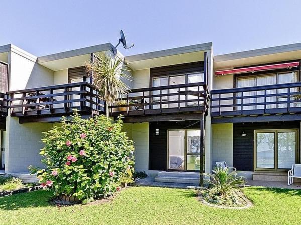 Beachside at Snells - Snells Beach Apartment - Housity