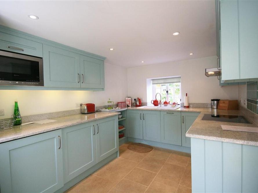 Keen Cottage - Housity