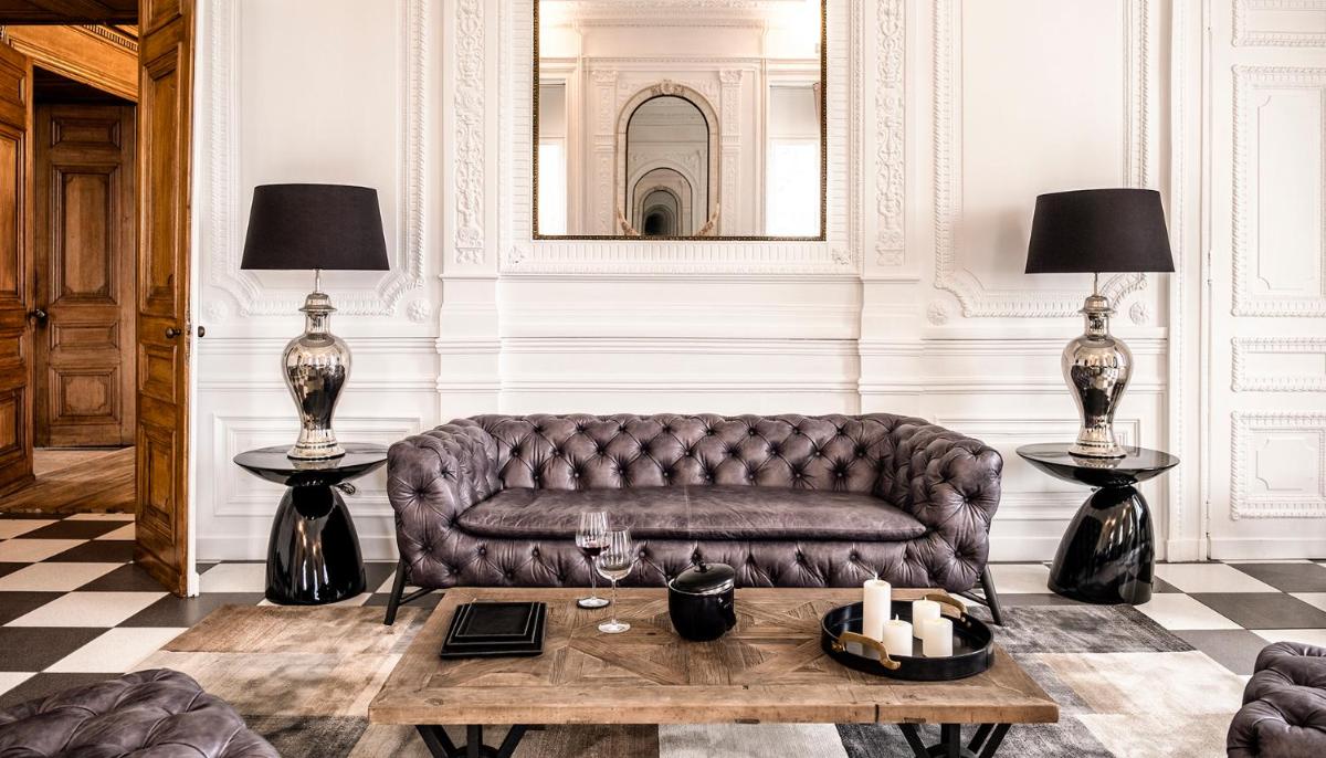 Coin salon dans l'établissement Château de Tressé